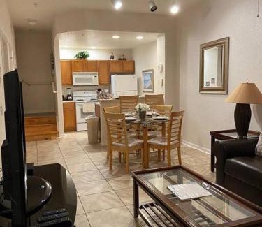 Venetian Bay Villages Apartamento | Family Friendly 3BR near Disney September specials