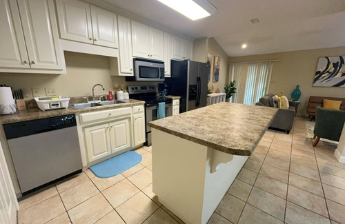 Valdosta Casa | 3 Bedroom, 2 Bathroom Townhouse in Valdosta perfect for short term rental!
