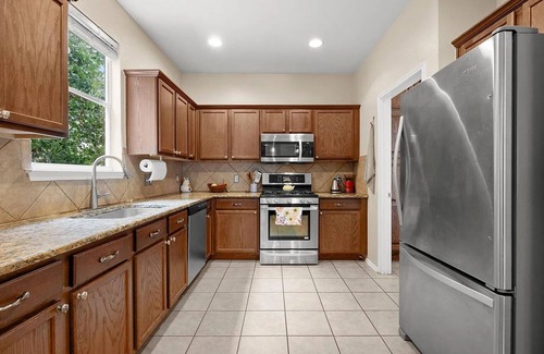 Austin Casa | Family-Friendly 4BR House with Backyard Oasis & Multi-Month Discounts
