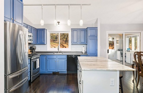 Eagan Casa | Family-Friendly 5-Bed Retreat