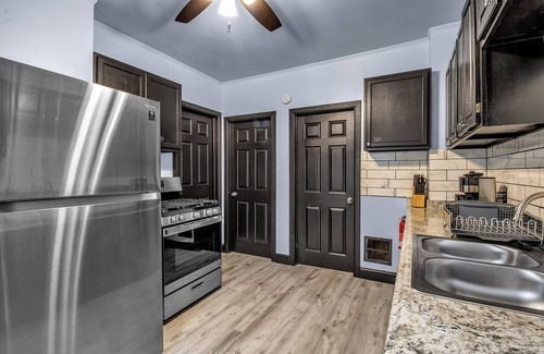 Buffalo Casa | Family-Friendly 6-bedroom house in Charming Buffalo with WiFi, AC