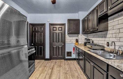 Buffalo Casa | Family-Friendly 6-bedroom house in Charming Buffalo with WiFi, AC