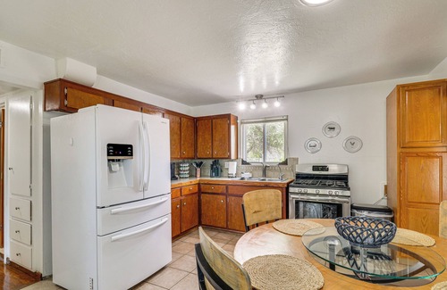 South Valley Casa | Family-Friendly Albuquerque Home Near Rio Grande!