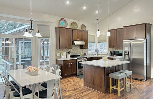 Shakopee Casa | Fully Booked For Summer - Plan Your Fall Trip Now! 🍁