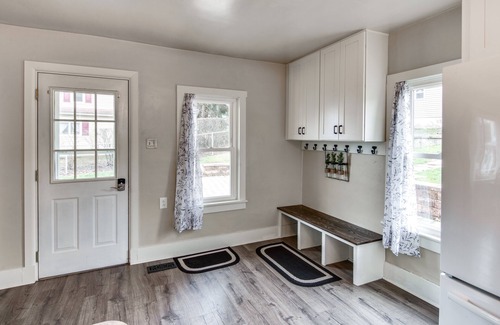 Altoona Casa | Family-Friendly Altoona Abode w/ Spacious Patio!