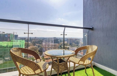Thompson Estate Apartamento | Family Friendly and Cozy Kilimani apartment with heated pool and kids play area.