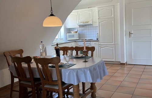 Wrixum Apartamento | Family-friendly apartment with garden use, private terrace and beach chair