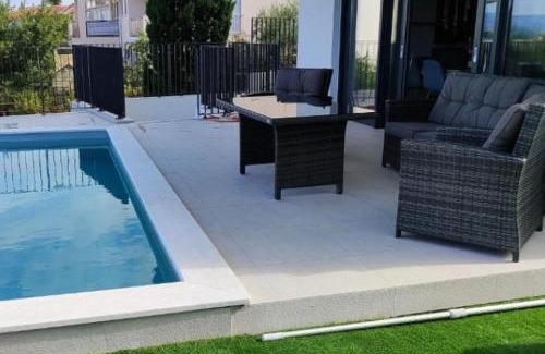 Susica Apartamento | Family-friendly apartments with swimming pool Murter - 22942