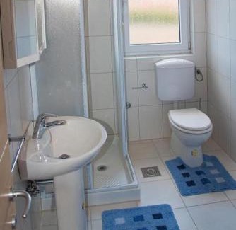 Vinkuran Apartamento | Family friendly apartments with a swimming pool Vinkuran, Pula - 15736