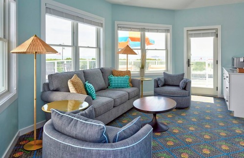 Cape May Casa | Family-Friendly Beach Retreat – Pool, Music & Sand Between Your Toes!