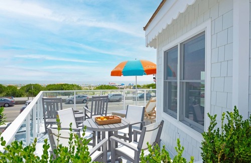 Cape May Casa | Family-Friendly Beach Retreat – Pool, Music & Sand Between Your Toes!