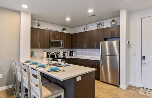 Draper Apartamento | Family Friendly Beach Theme with Hot Tub!