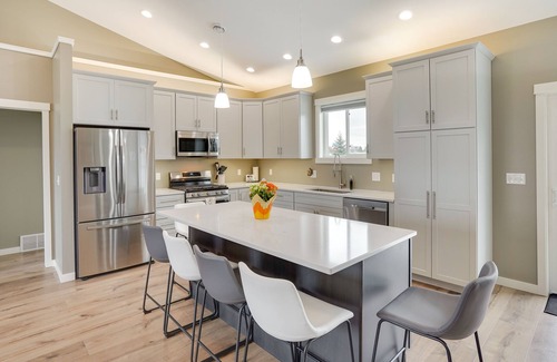 Brookings Casa | Family-Friendly Brookings Home: 3 Mi to Downtown!