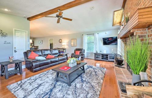 Brookville Casa | Family-Friendly Brookville Home with Hot Tub!