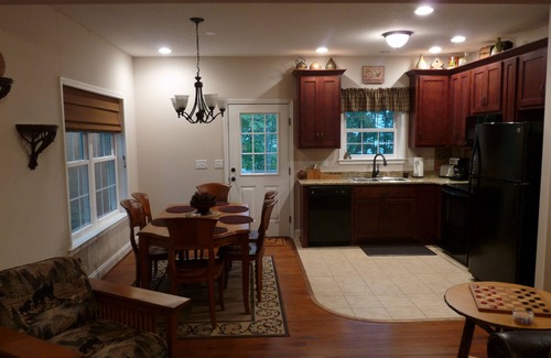 Almond Casa | Para familias, Bryson City, Tsali, GSM Railroad, Nantahala