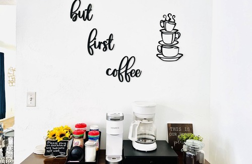 Amarillo Casa | Family friendly, Business friendly, Updated, fully stocked, pets welcome