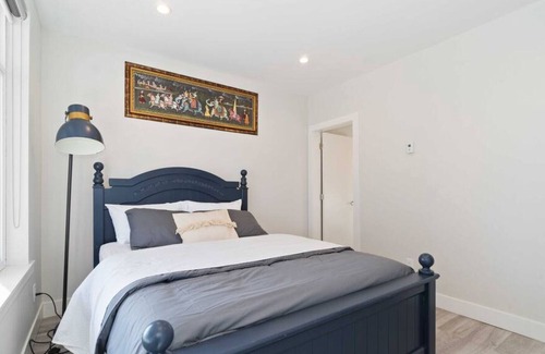 Queensborough Casa | Family-friendly 1BD suite