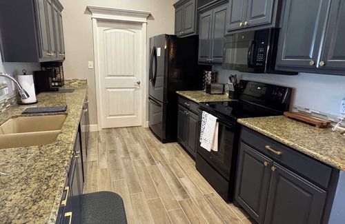 North by Northwest Casa | Family Friendly Close to Tech, Medical District - Sleeps 8