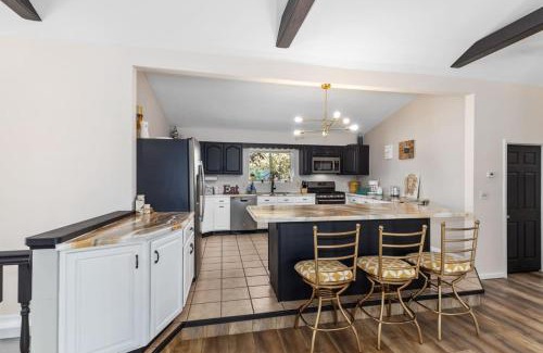 Chippewa Lake Casa | Family-friendly cottage with lake access