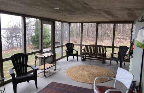 Hayward Cabaña | Cottage para familias w / vistas espectaculares de Round Lake-Hayward, WI
