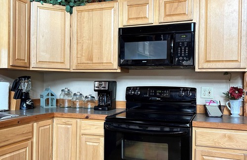 Nekoosa Cabina | Family Friendly Deep Water Getaway - Close to Sand Valley Golf Courses