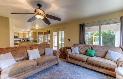 Canada Hills Golf Course Casa | Family Friendly Desert oasis on golf course with Heated Pool!