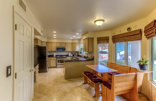 Canada Hills Golf Course Casa | Family Friendly Desert oasis on golf course with Heated Pool!