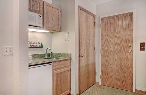 Historic District Apartamento | Family-Friendly Double Room