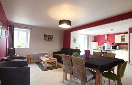 Ravenoville Cabaña | Casa rural con jardines, cerca de Utah Beach, ideal para familias