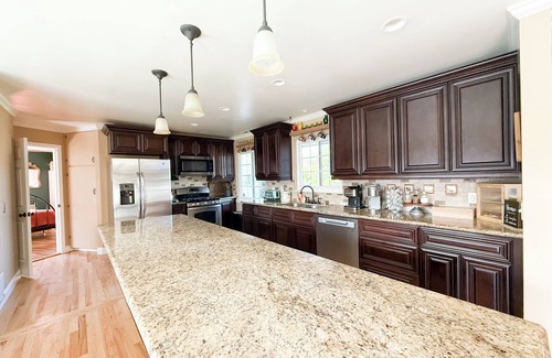 Salinas Casa | Family Friendly Farmhouse