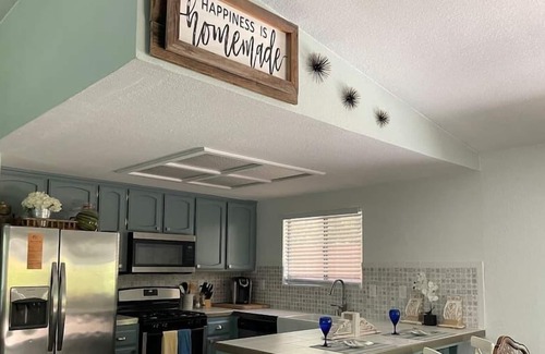 North Auburn Casa | Family Friendly Flat for 8