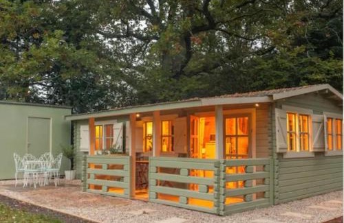 Wimborne Chalet De Esquí | Family friendly sunny Log Cabin