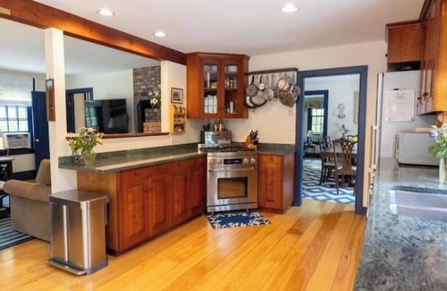 Monomoy Casa | Family friendly getaway on Nantucket with gorgeous pool and hot tub