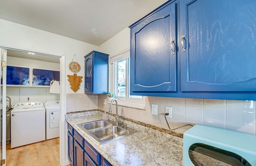 Mitchell Cabaña | Family-friendly Getaway w/ Fire Pit in Ann Arbor