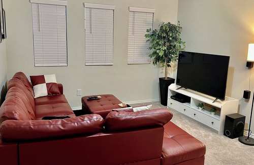 Royse City Casa | Family friendly, great for family stay, Brand New Home.