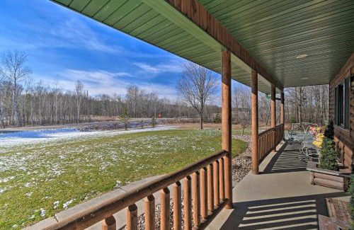 Gresham Casa | Family-Friendly Gresham Getaway with Game Room!