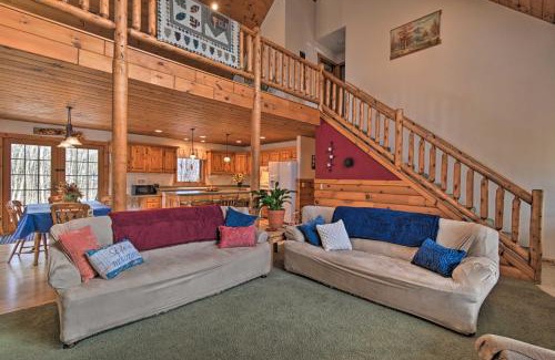 Gresham Casa | Family-Friendly Gresham Getaway with Game Room!