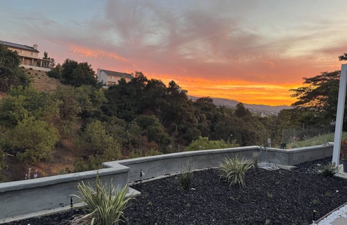 Walnut Casa | Family friendly Hillside Retreat in Walnut