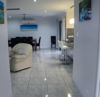 Ooralea Casa | Family Friendly Holiday Home