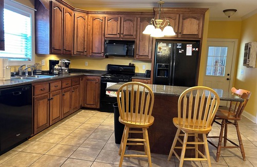 Twelve Oaks Casa | Family friendly home away from home