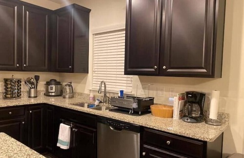 St. Charles Casa | Family Friendly Home near DC
