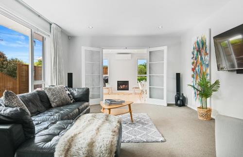 Christchurch Casa | Family-Friendly, Home & Garden, 4BR, by Airport, Free Parking