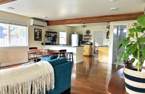 Creswell Casa | Adorable hogar en el parque