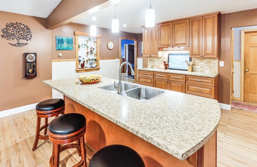 Crystal Casa | Family-Friendly Home w/Furnish Patio in Crystal!