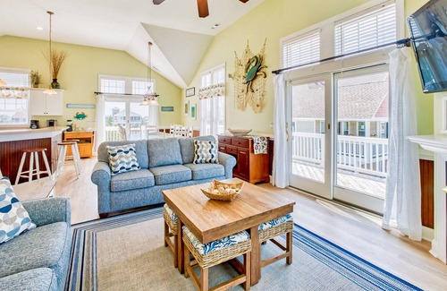 Wind Over Waves Casa | Family-Friendly Home with Free WiFi, Private Pool/Hot Tub, & Sound Access