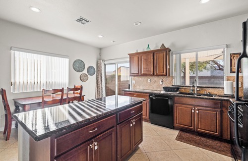 Centennial Hills Casa | Family Friendly House in Centennial Hills