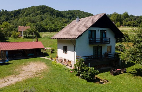 Ogulin Casa | Casa familiar con estacionamiento Hreljin Ogulinski, Gorski kotar (K-23162)