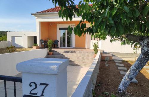 Velim Casa | Family friendly house with a swimming pool Bulic, Zagora - 18943