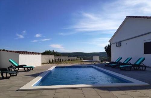 Velim Casa | Family friendly house with a swimming pool Bulic, Zagora - 18943