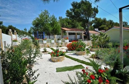 Milna (Brac) Casa | Family friendly house with a swimming pool Cove Koramaslinova - Koromaslinova, Brac - 15479
